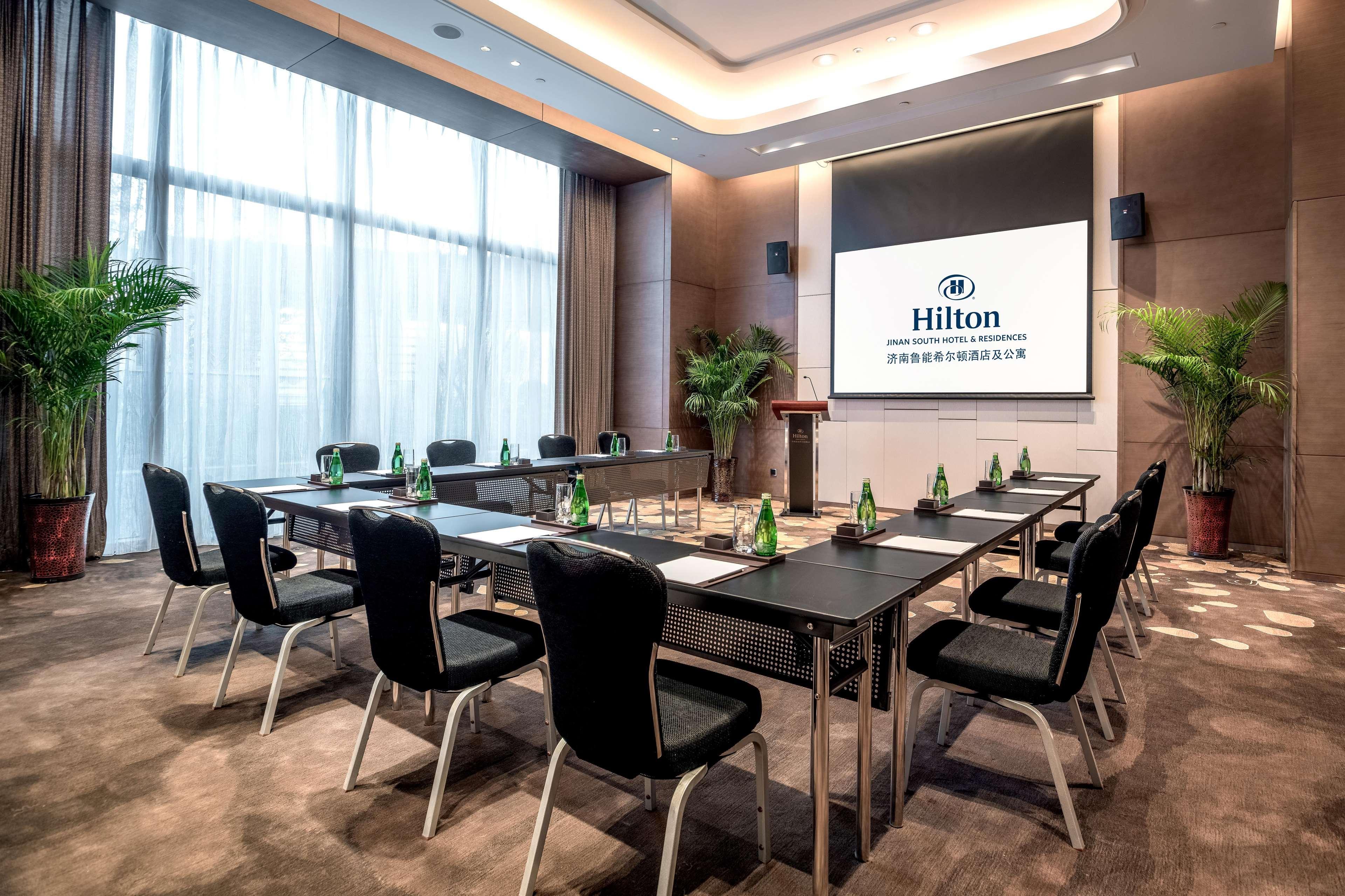 Hilton Jinan South Hotel & Residences Exterior foto