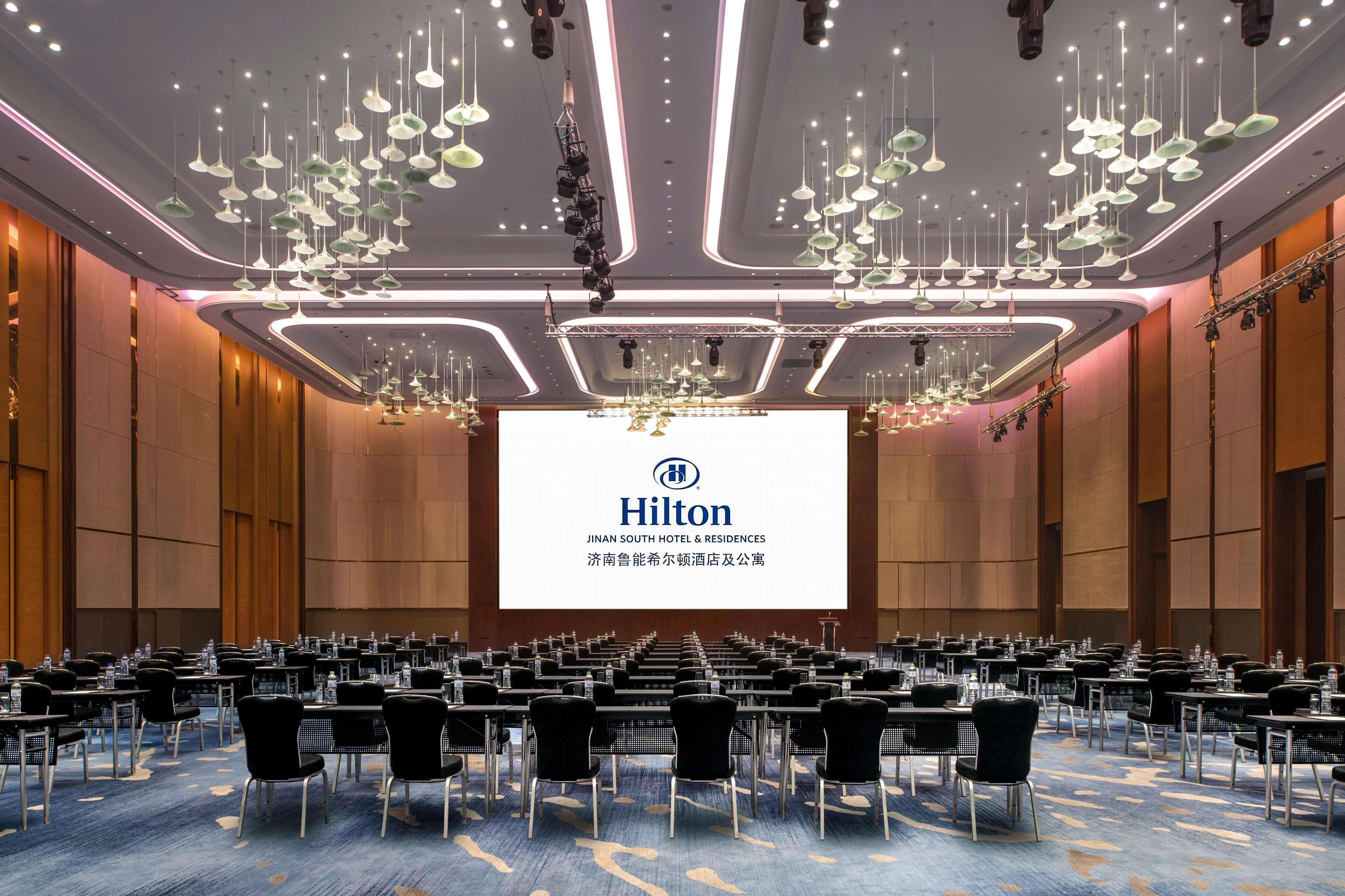 Hilton Jinan South Hotel & Residences Exterior foto